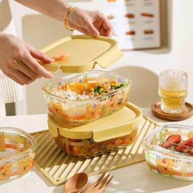 Cute bear microwave-safe glass food container with lid