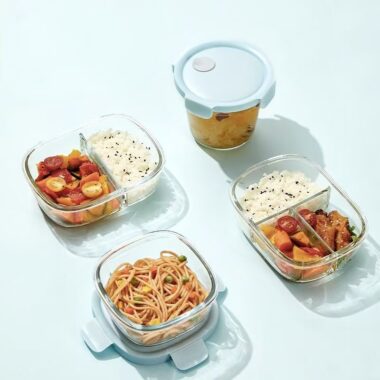 Microwave safe airtight glass food container for fresh storage