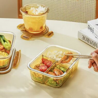 Amber heat-resistant glass food container for kitchen storage