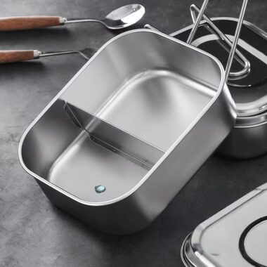 Rectangular stainless steel lunch container with compartments and lid