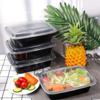 Rectangular food-grade plastic microwavable food container with lid