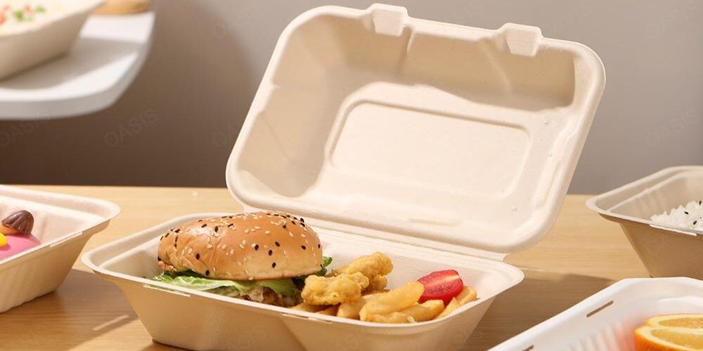 Compostable food container for takeaway salad and snacks