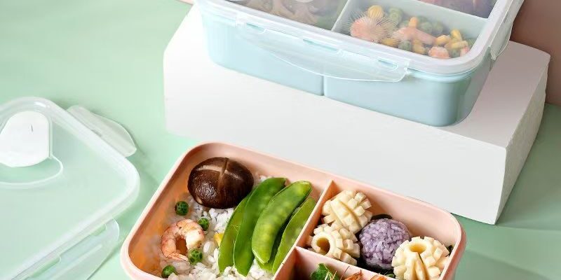 Microwaveable divided PP reusable food storage container