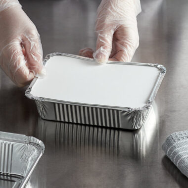 Oven-safe aluminum foil food container for cooking and baking