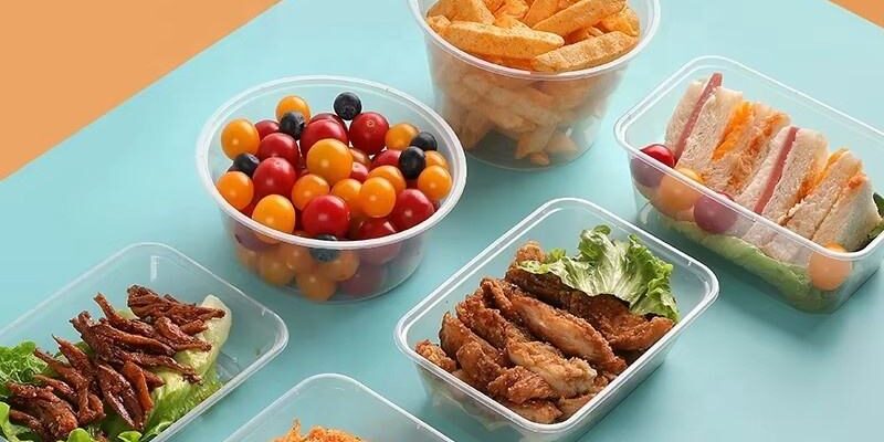 Transparent thickened plastic food container for safe food packaging