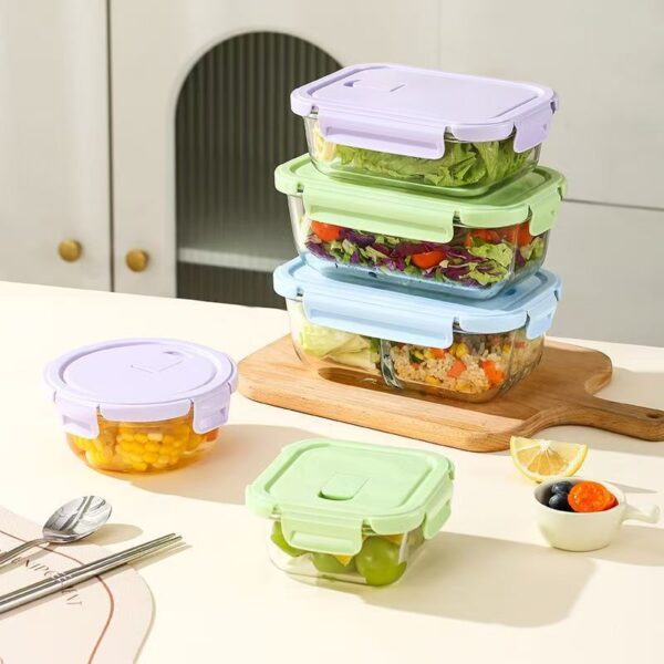 Microwave-safe glass food container with lid for office use