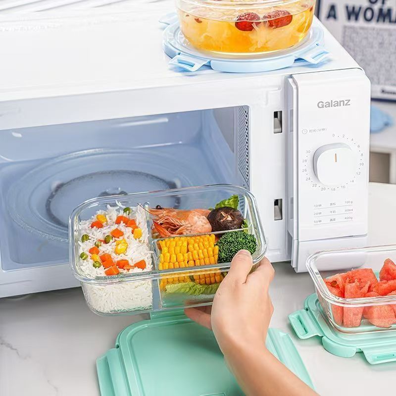 Microwave-safe glass food container with lid for office use