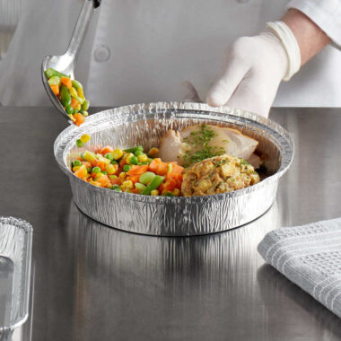 Commercial-grade aluminum foil food container for restaurants and catering