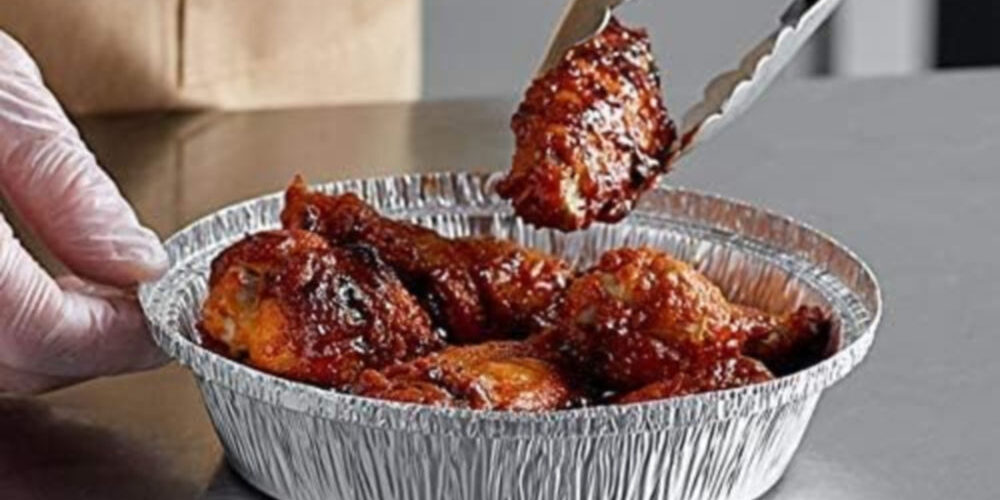 Commercial-grade aluminum foil food container for restaurants and catering