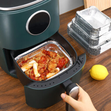 Oil-proof aluminum foil food container for household use