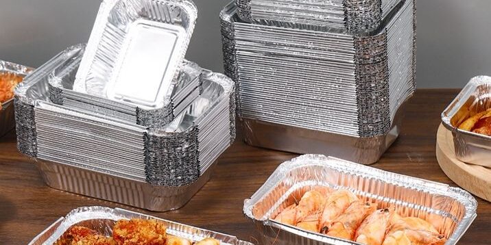 Oil-proof aluminum foil food container for household use