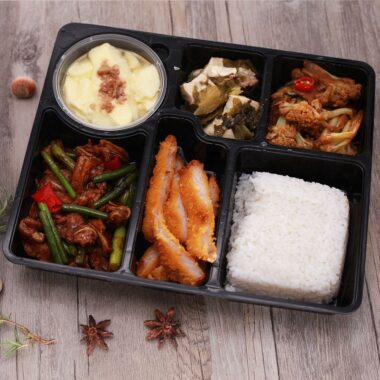 Large capacity takeaway plastic bento food container for catering