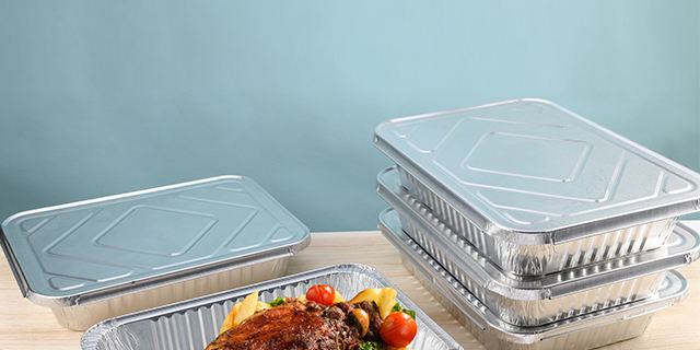 Large rectangular aluminum foil food container for baking