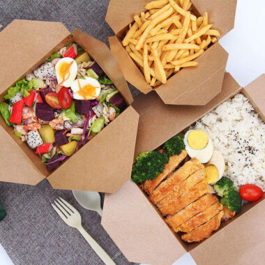 Portable eco-friendly kraft paper food container for takeaway packaging