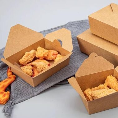 Portable eco-friendly kraft paper food container for takeaway packaging