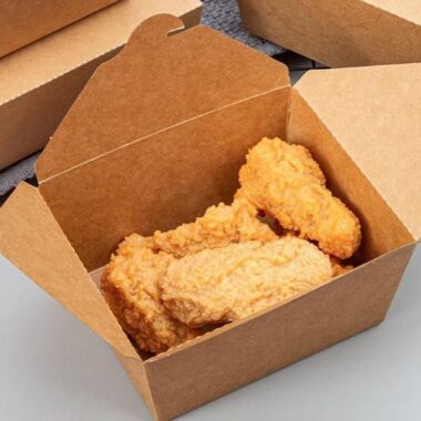 Portable eco-friendly kraft paper food container for takeaway packaging