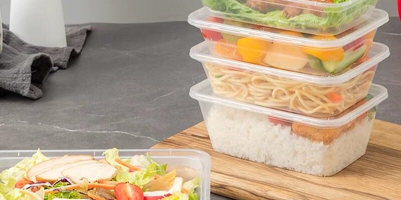 Food-grade plastic food container with lid for safe packaging