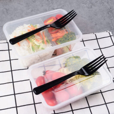 Food-grade plastic food container with lid for safe packaging