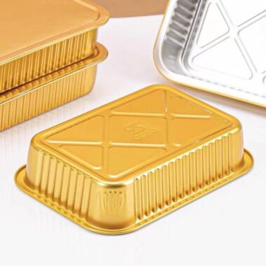 Aluminum foil food container for restaurant use