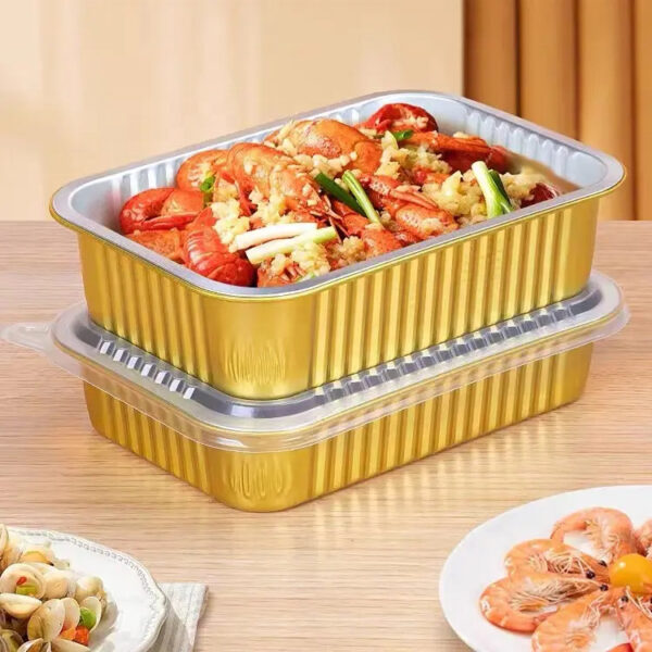 Aluminum foil food container for restaurant use
