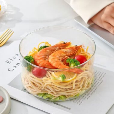 Round airtight microwave-safe glass food container with lid