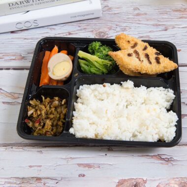 Plastic takeaway lunch box food container for restaurant packaging