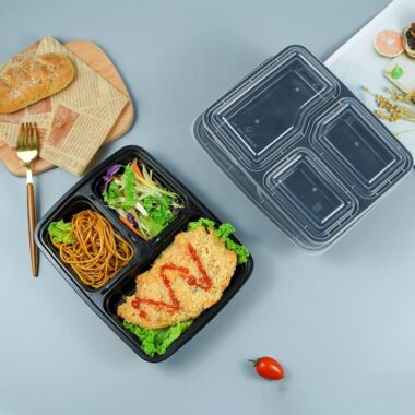 Plastic takeaway food container for restaurants and delivery