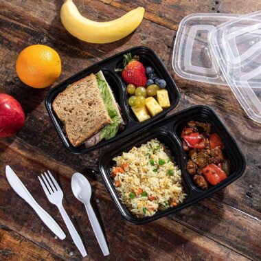 Plastic takeaway food container for restaurants and delivery