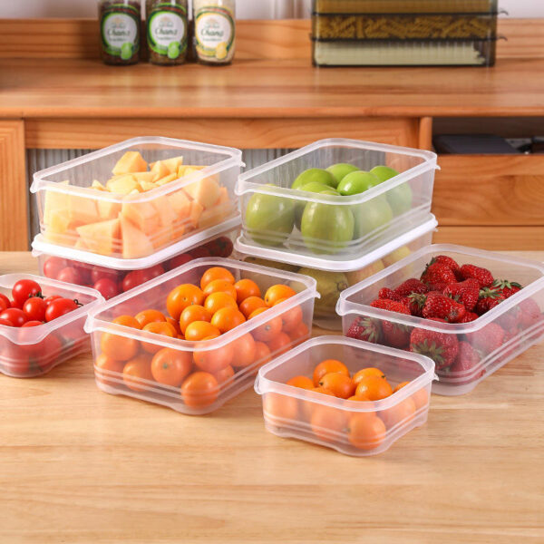 Food-grade microwavable food container with transparent lid